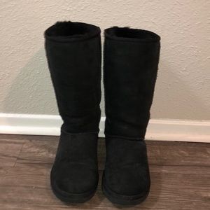 Black UGG boots
